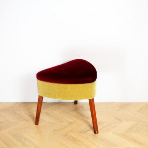 Kannellinen ompelujakkara